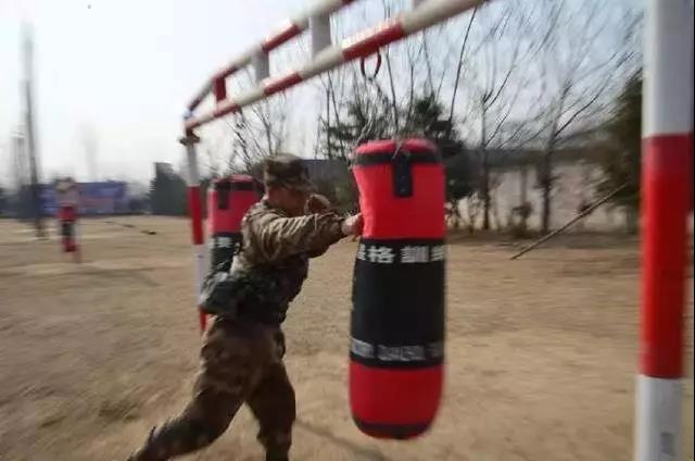 1568684586942953.jpg 做新时代的好战士 3.jpg