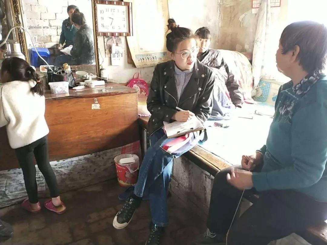 1568688005344945.jpg 让青春在为民服务中绽放1.jpg