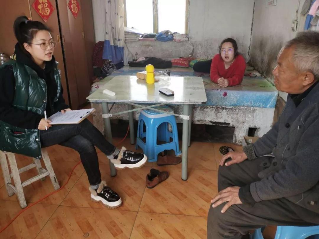 1568688191412840.jpg 让青春在为民服务中绽放3.jpg