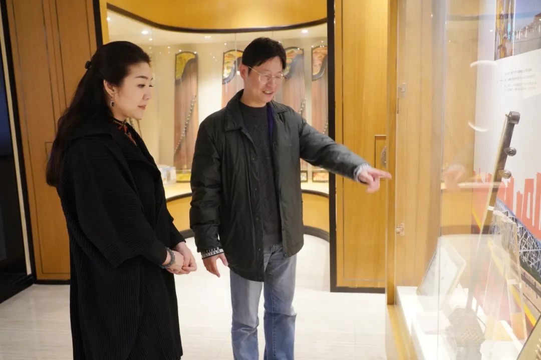 1740617963529469.jpg 640.jpg