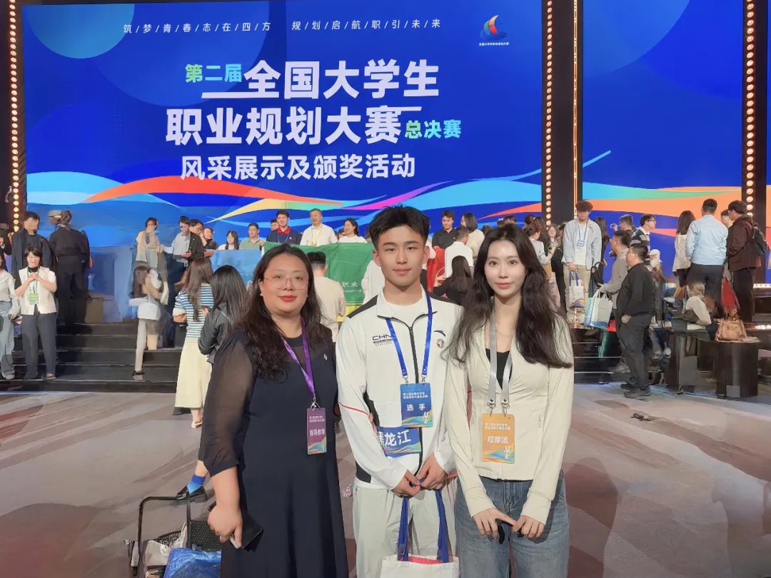 1745306329935392.jpg 2.jpg