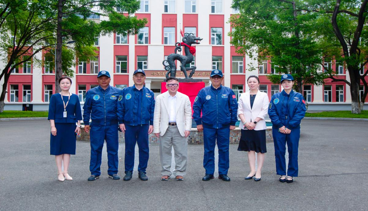 1750755475976776.png 1750755475976776.png