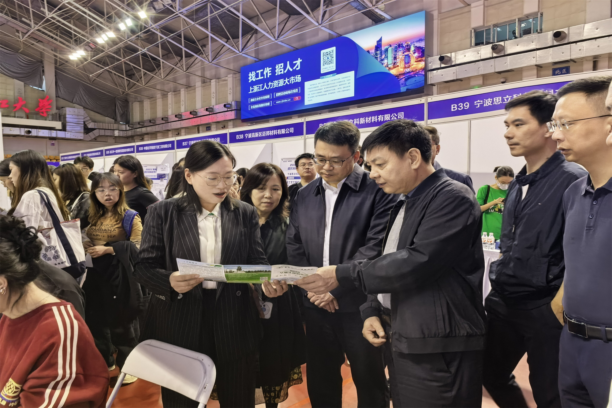 1759973662711214.png 1759973662711214.png